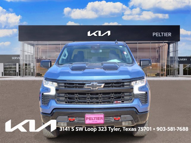 Used 2024 Chevrolet Silverado 1500 LT Trail Boss w/ Protection Package AWD/4WD image 2