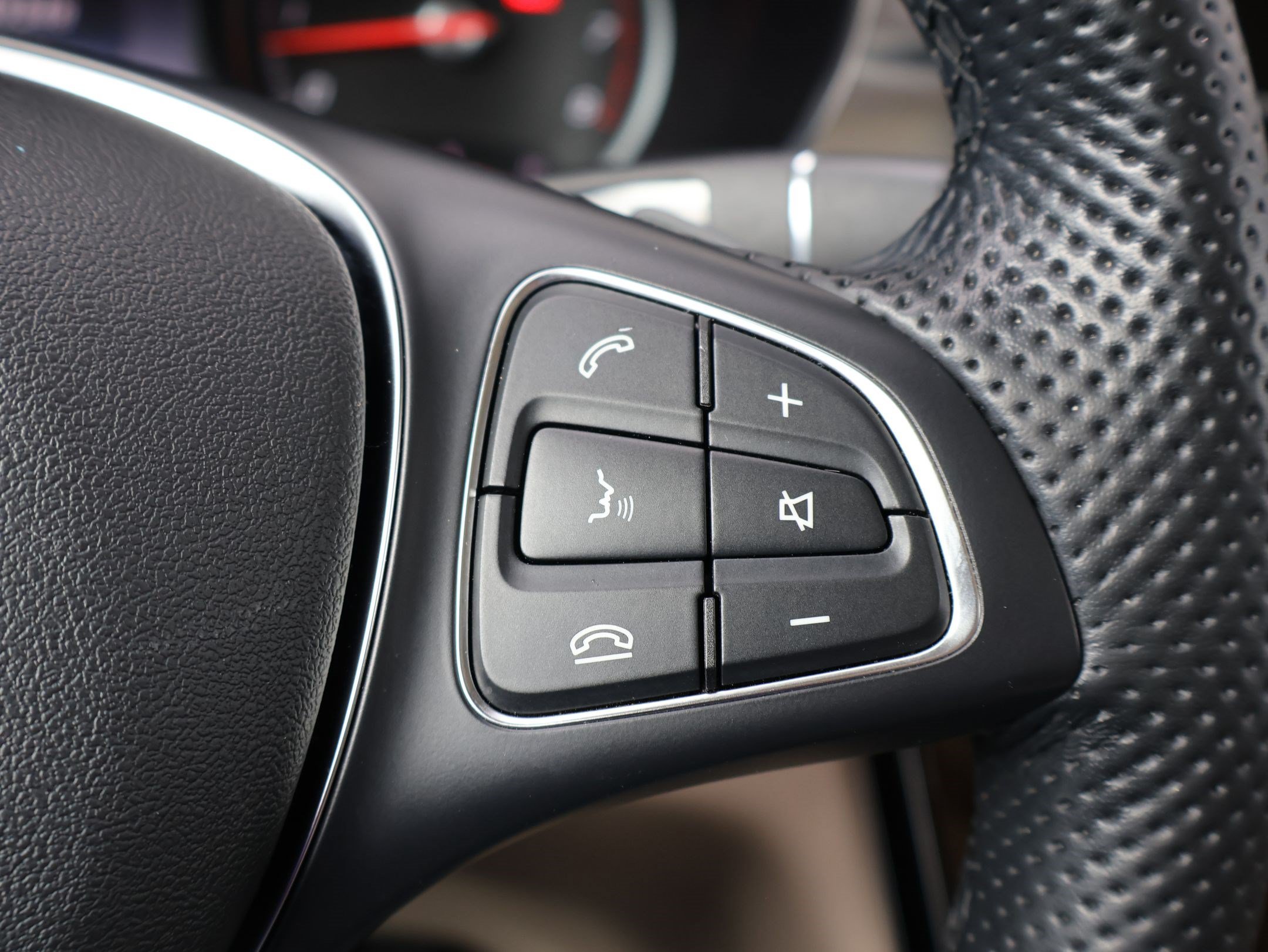 Used 2019 Mercedes-Benz GLC 300 4MATIC image 19
