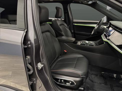 Used 2025 Jeep Wagoneer S Launch Edition image 33