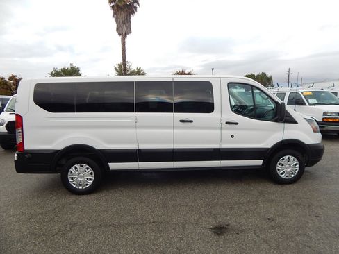 Used 2016 Ford Transit 350 XL image 9