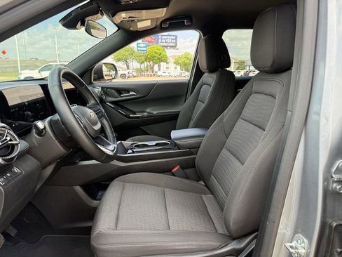 Used 2025 Chevrolet Equinox LT image 24