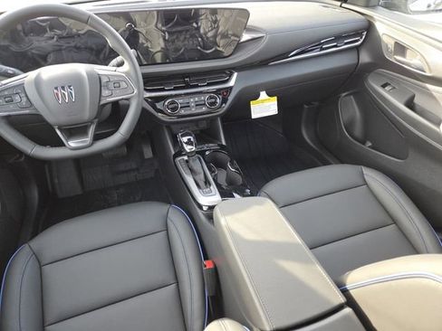 Used 2026 Buick Envista Sport Touring w/ Convenience I Package FWD image 31