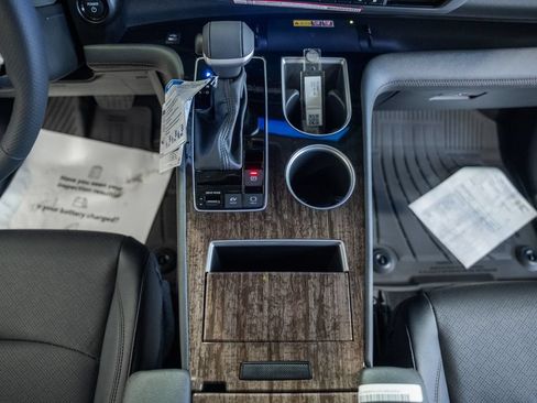New 2026 Toyota Sienna Limited AWD/4WD image 27