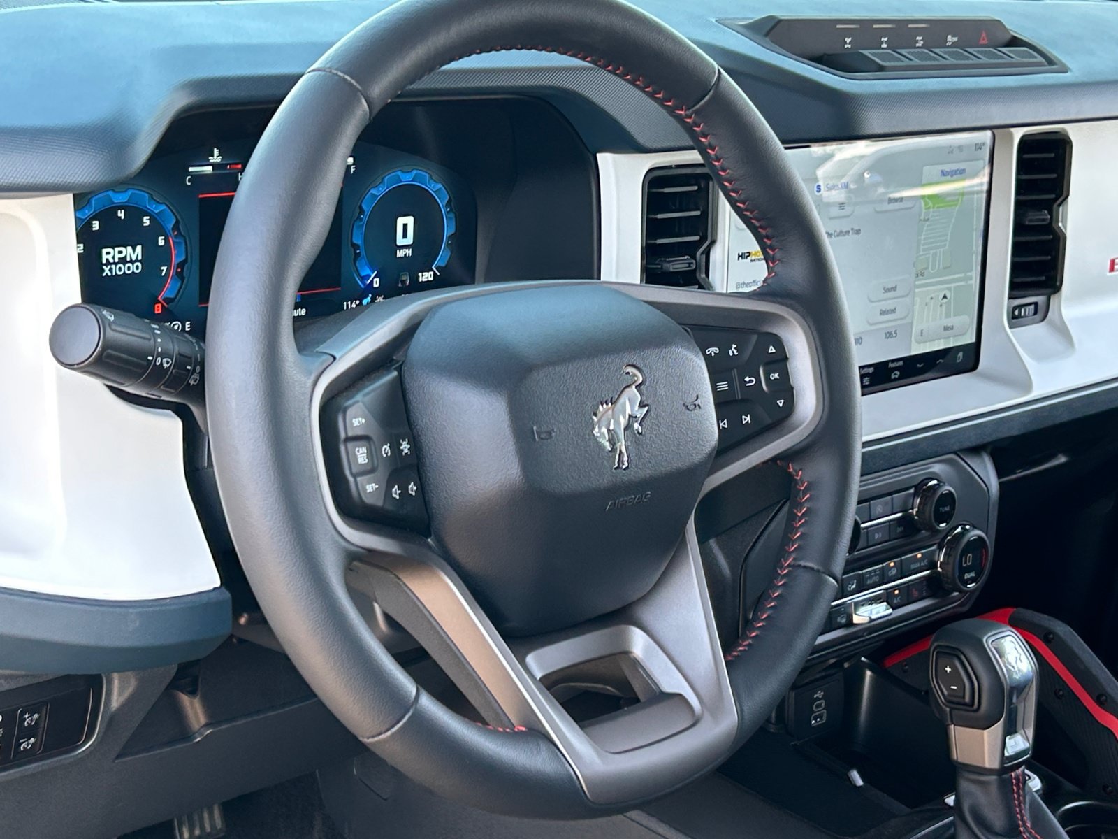New 2026 Ford Bronco Heritage Edition AWD/4WD image 9