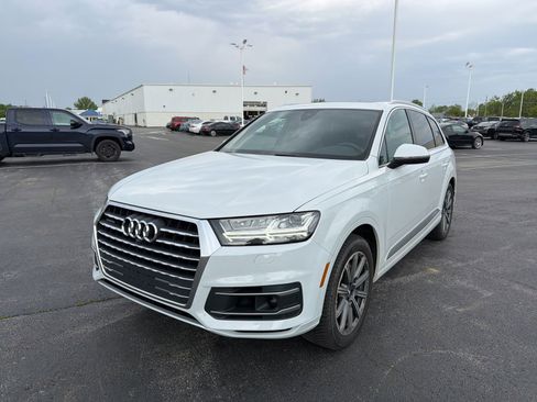 Used 2018 Audi Q7 3.0T Premium Plus w/ Premium Plus Package AWD/4WD image 2