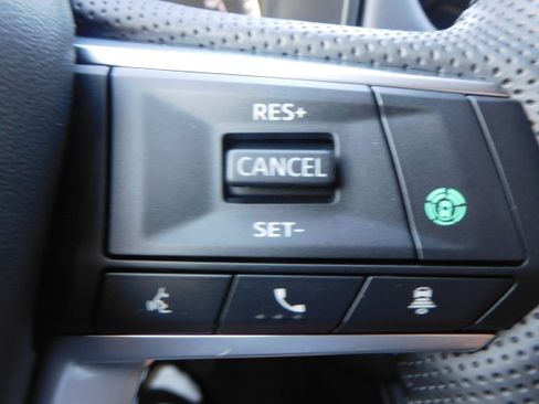 New 2025 Mitsubishi Outlander SE image 10