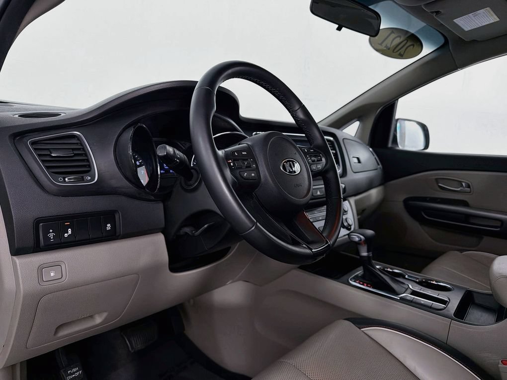 Used 2021 Kia Sedona EX FWD image 14