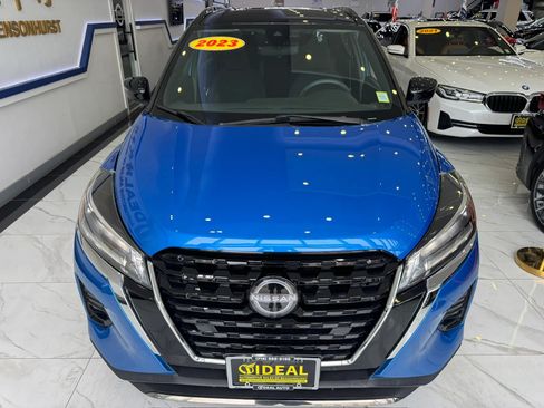 Used 2023 Nissan Kicks SR FWD image 2