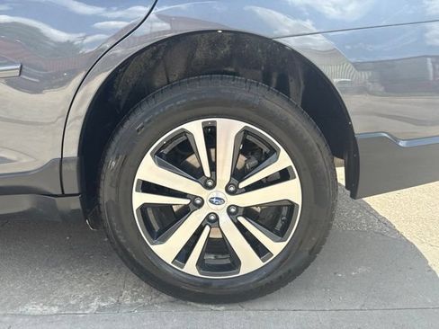 Used 2019 Subaru Outback 3.6R Limited AWD/4WD image 9
