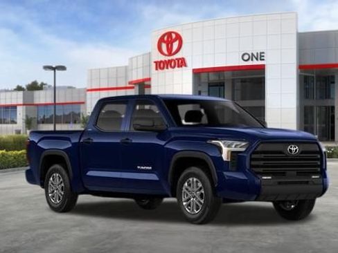 New 2026 Toyota Tundra SR5 w/ SR5 Convenience Package AWD/4WD image 19