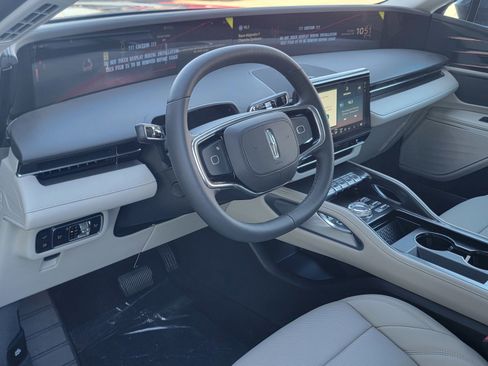 New 2026 Lincoln Nautilus Premier image 7