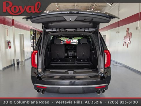 Used 2024 GMC Yukon Denali w/ Denali Reserve Package AWD/4WD image 13