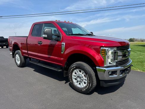 Used 2019 Ford F250 XLT w/ XLT Value Package image 5
