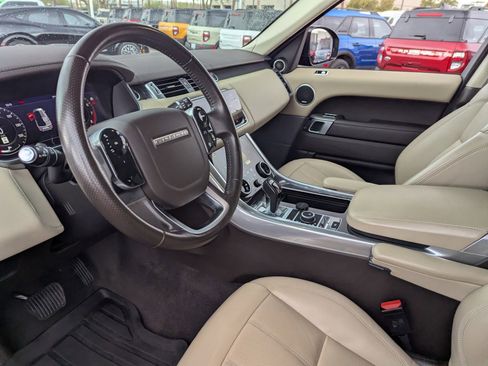 Used 2020 Land Rover Range Rover Sport HSE image 15