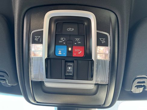 New 2026 RAM 1500 Big Horn AWD/4WD image 9