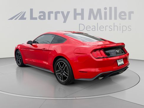 Used 2020 Ford Mustang Premium RWD image 3