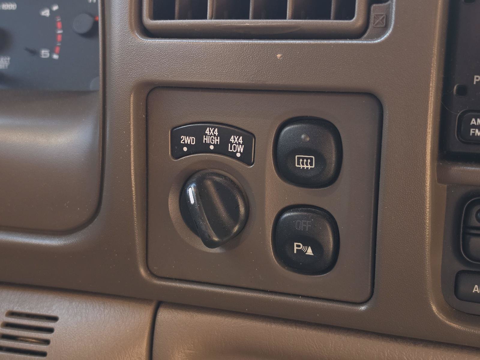 Used 2004 Ford Excursion Eddie Bauer AWD/4WD image 18