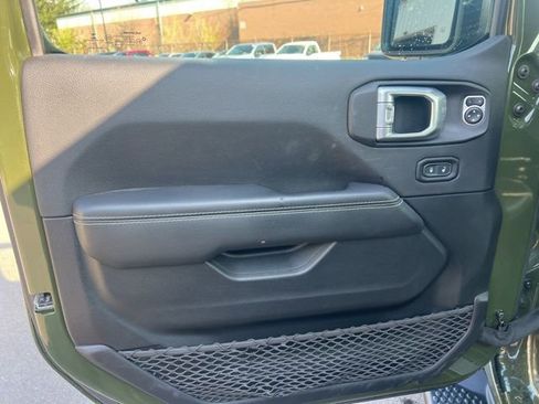 Used 2021 Jeep Wrangler Unlimited Sahara AWD/4WD image 19