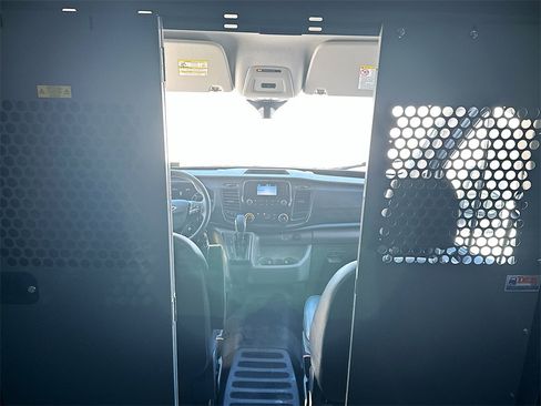 Used 2023 Ford Transit 250 Base image 21