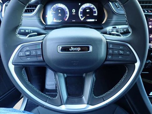 New 2026 Jeep Grand Cherokee L Laredo AWD/4WD image 13