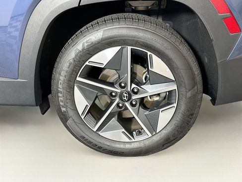 Used 2025 Hyundai Tucson SEL FWD image 11