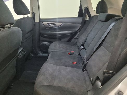 Used 2015 Nissan Rogue SV w/ SV Premium Package AWD/4WD image 18