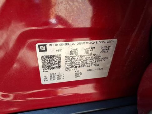 Used 2020 Chevrolet Trax LT w/ LT Convenience Package AWD/4WD image 16