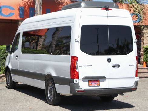 Used 2025 Mercedes-Benz Sprinter 2500 image 6