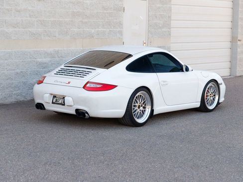Used 2009 Porsche 911 Carrera S RWD image 9