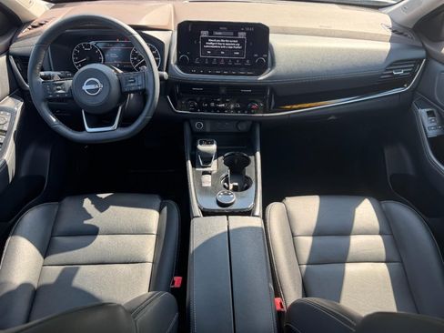 Used 2023 Nissan Rogue SL w/ SL Premium Package AWD/4WD image 14