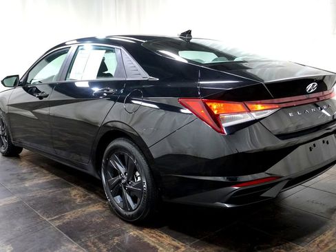Used 2023 Hyundai Elantra SEL FWD image 8