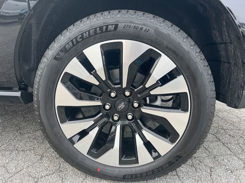 New 2025 Ford Expedition Max Platinum w/ Driver's Package image 46