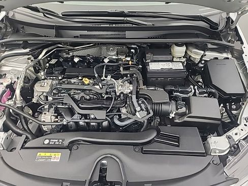 Used 2025 Toyota Corolla LE image 36