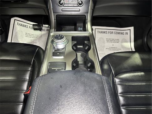 Used 2022 Ford Edge SEL image 19