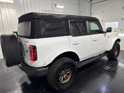 Used 2023 Ford Bronco Outer Banks AWD/4WD image 3