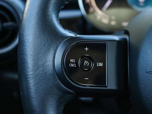 Used 2023 MINI Cooper 2-Door Hardtop FWD image 27