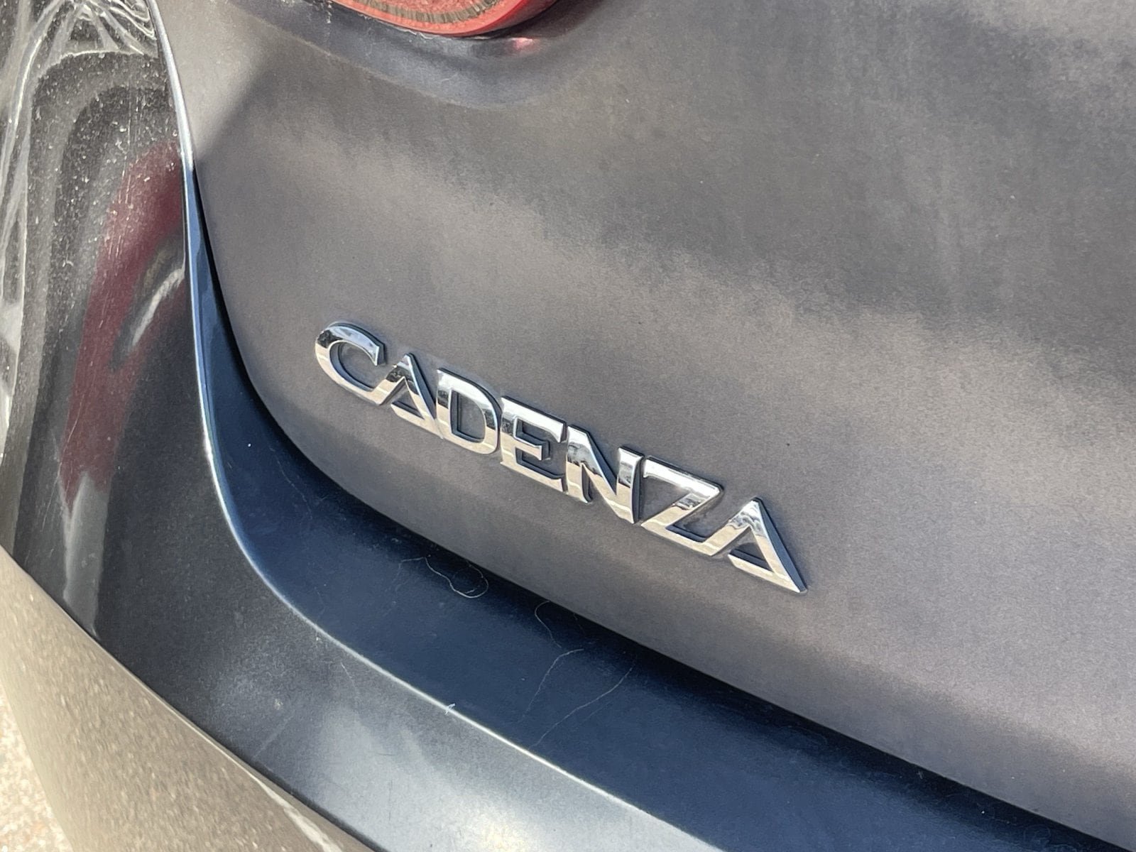 Used 2017 Kia Cadenza Premium w/ Luxury Package FWD image 5