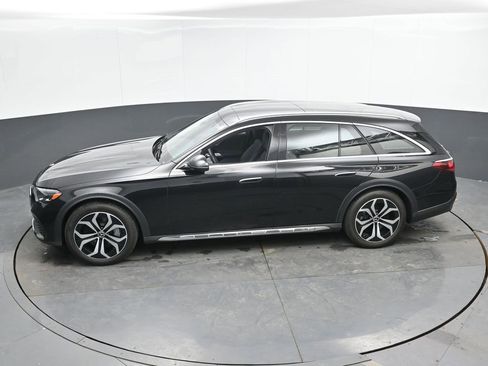 Used 2025 Mercedes-Benz E 450 4MATIC All-Terrain Wagon w/ Leather Package image 39