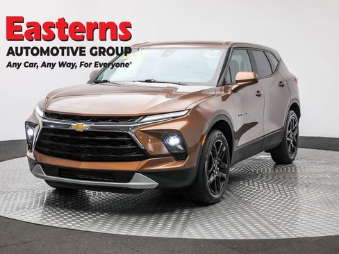 Used 2023 Chevrolet Blazer LT image 1