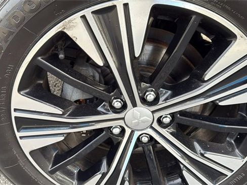 Used 2020 Mitsubishi Eclipse Cross SE image 18