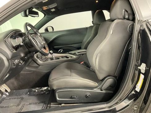 Used 2019 Dodge Challenger R/T RWD image 20