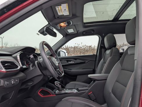 Used 2023 Chevrolet TrailBlazer RS w/ Sun and Liftgate Package image 8
