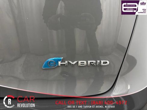 Used 2021 Chrysler Pacifica Touring-L image 64