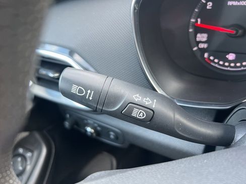 Used 2023 Chevrolet TrailBlazer LT image 14