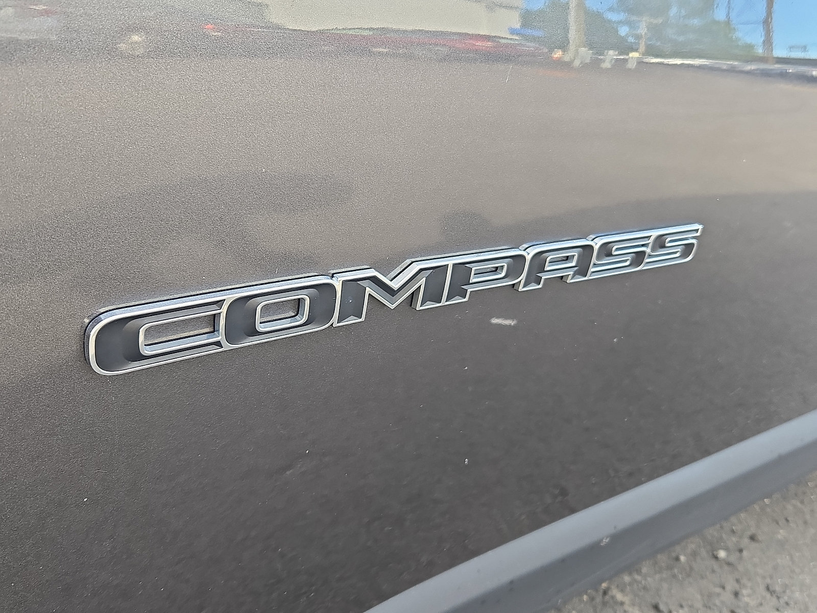 Used 2023 Jeep Compass Latitude AWD/4WD image 30