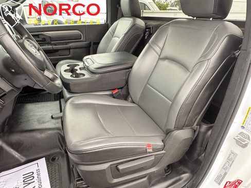 Used 2022 RAM 3500 Tradesman image 18