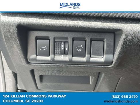 Used 2024 Subaru Outback Premium AWD/4WD image 18