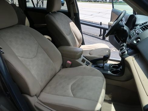 Used 2011 Toyota RAV4 2WD w/ Base L4 Extra Value Pkg image 9