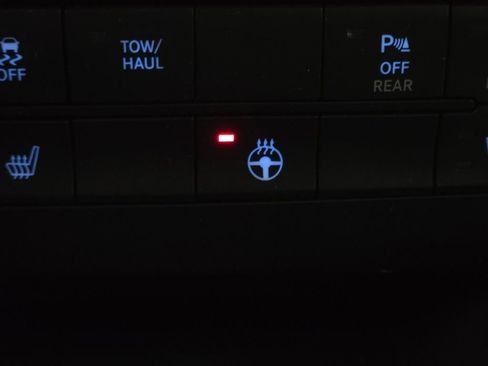 Used 2017 RAM 1500 Big Horn image 5