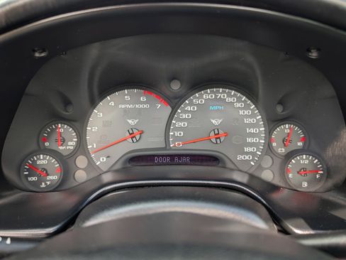 Used 2001 Chevrolet Corvette Coupe w/ Preferred Equipment Group2 RWD image 22